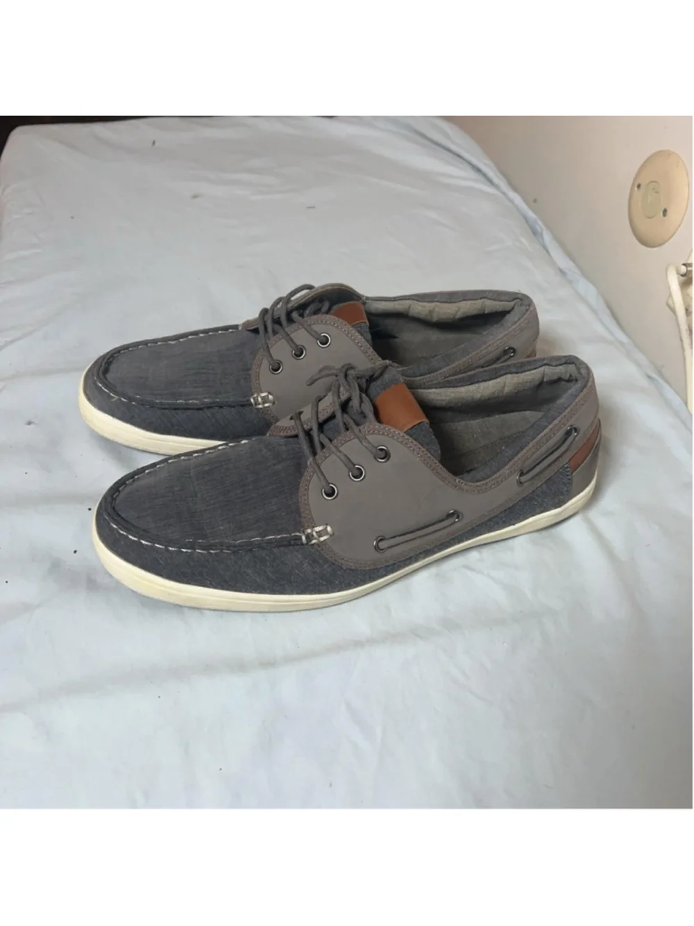 Express Boat Shoes Mens Size 11 Gray Canvas Lace Up Casual Low Top Comfort
